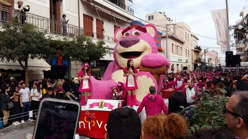 Масленица на Крите завершилась грандиозным карнавалом в Ретимно