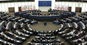 Ευρωπαϊκό Κοινοβούλιο: Οι μύθοι και τα πραγματικά στοιχεία για το τι ψηφίζουμε