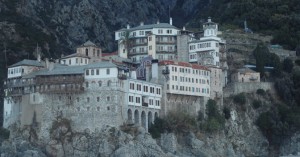 Άγιο Όρος: Ανησυχία για τους θανάτους μοναχών από κορονοϊό