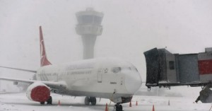 Τουρκία: Ανεστάλησαν όλες οι πτήσεις από το αεροδρόμιο της Κωνσταντινούπολης λόγω χιονιά