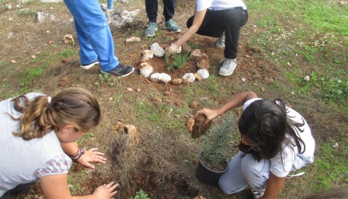 Περιβαλλοντική δράση σε συνεργασία με το Δημοτικό Σχολείο Παζινού