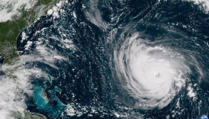 Στη δίνη του τυφώνα Φλόρενς οι ΗΠΑ