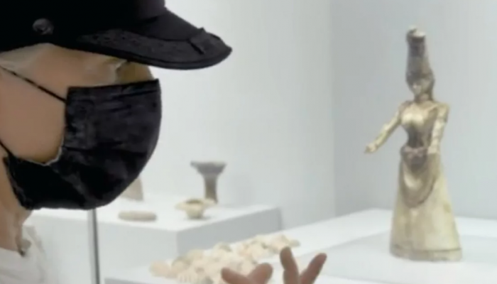 Το Instagram του Dior γέμισε Ελλάδα -Τα βίντεο από Κνωσό, Δελφούς, Ακρωτήρι 
