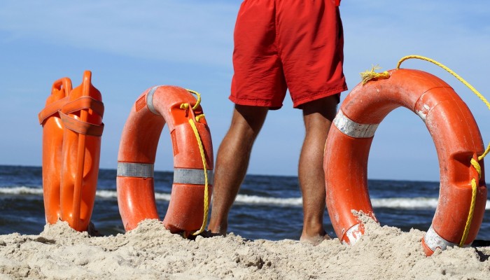 Ναυαγοσώστης έσωσε 11χρονο που κινδύνευσε στο Ηράκλειο - Παρασύρθηκε από θαλάσσια ρεύματα