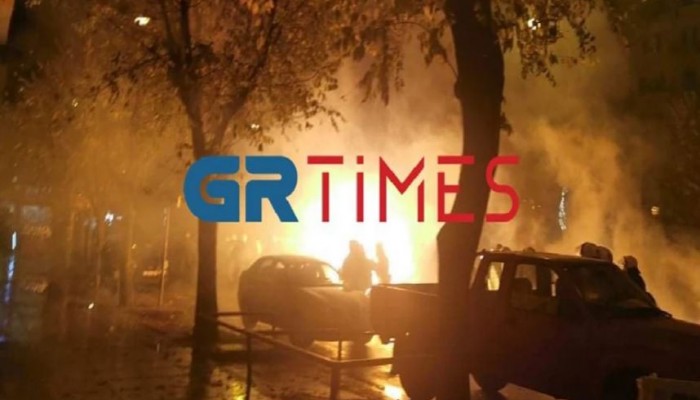Επέτειος δολοφονίας Γρηγορόπουλου: «Βροχή» από μολότοφ στο τέλος της πορείας στη Θεσ/νίκη