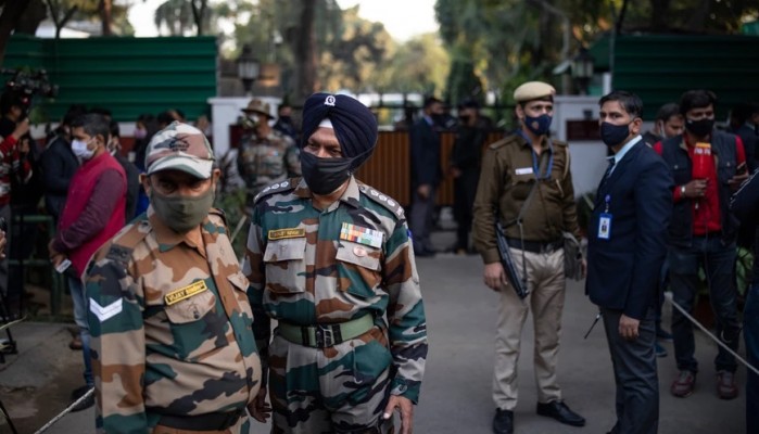 Ινδία: Συντριβή ελικοπτέρου που μετέφερε τον επικεφαλής του Επιτελείου Άμυνας – 13 νεκροί