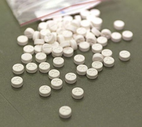 Χειροπέδες σε 36χρονο για 198 ναρκωτικά χάπια