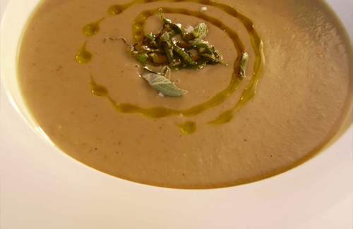 Σούπα με κάστανα και βιολογικό παρθένο ελαιόλαδο