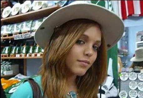 Τέσσερις σε δίκη για τον θάνατο της 16χρονης Στέλλας Ακουμιανάκη