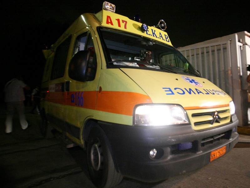 Ένας νεκρός και τρείς τραυματίες σε τροχαίο στην Ε.Ο. Χανίων-Ηρακλείου