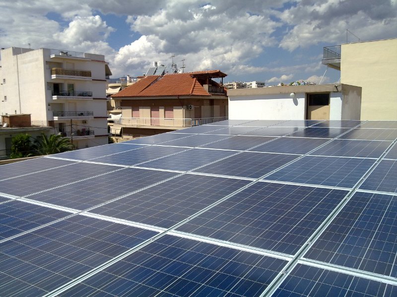 Προς εγκατάσταση φωτοβολταϊκών δήμοι και ΤΟΕΒ της Κρήτης για μείωση κόστους