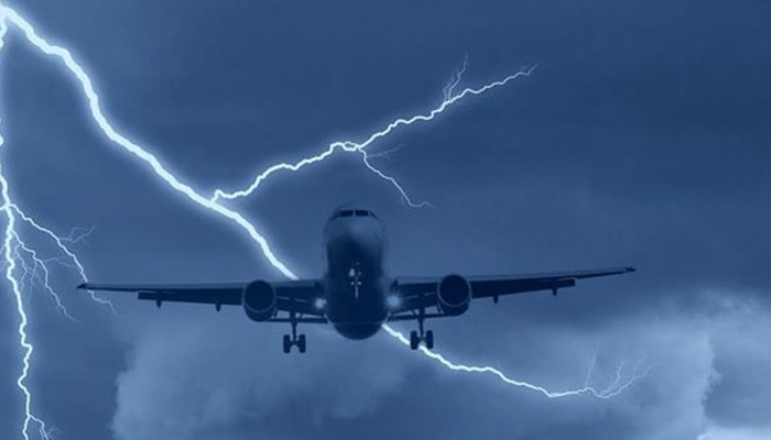 Κεραυνός χτύπησε το αεροπλάνο στην πτήση Χανιά – Αθήνα