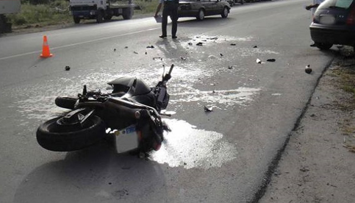 Δύο τραυματίες σε τροχαίο με μοτοσικλέτα