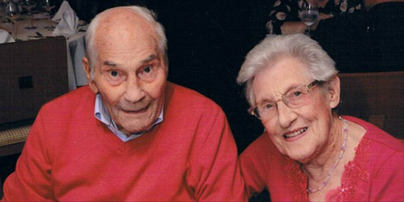Αυτός είναι 103 ετών και παντρεύεται την 91χρονη αγαπημένη του