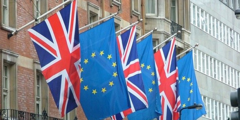 Δημοψήφισμα στην Αγγλία: Η Βρετανία πρέπει να παραμείνει μέλος της ΕΕ;