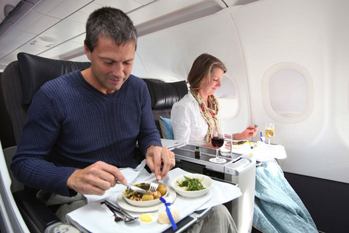 Γιατί το φαγητό είναι άνοστο στα αεροπλάνα;