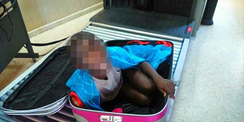 Έβαλαν 8χρονο μετανάστη μέσα σε βαλίτσα για να τον μεταφέρουν στην Ισπανία