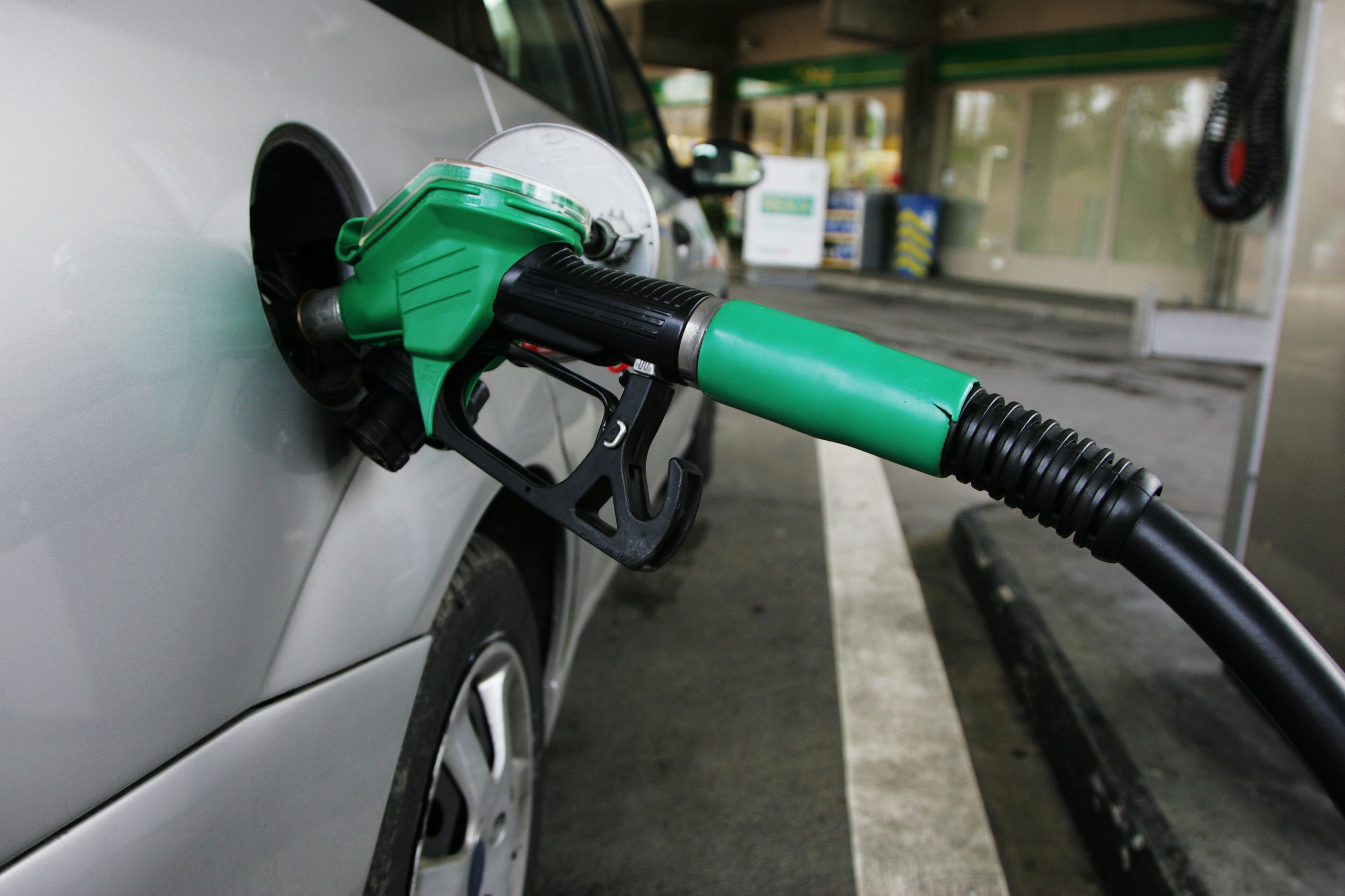 Έχει αρχίσει ο ανεφοδιασμός των βενζινάδικων – Προσοχή στους κερδοσκόπους