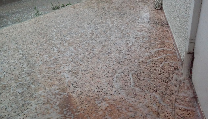 Ισχυρή βροχόπτωση στα Χανιά – Πλημμύρισαν δρόμοι