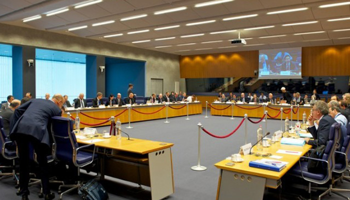 Eurogroup: Η Ελλάδα θα υποβάλλει αίτημα αύριο για οικονομική βοήθεια