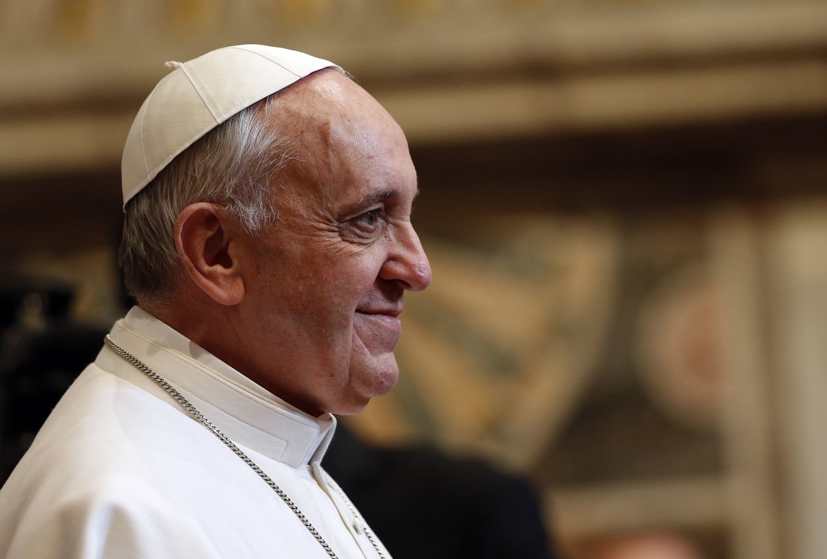 Πάπας Φραγκίσκος προς τους νέους: Κάντε την προσευχή το «chat» σας