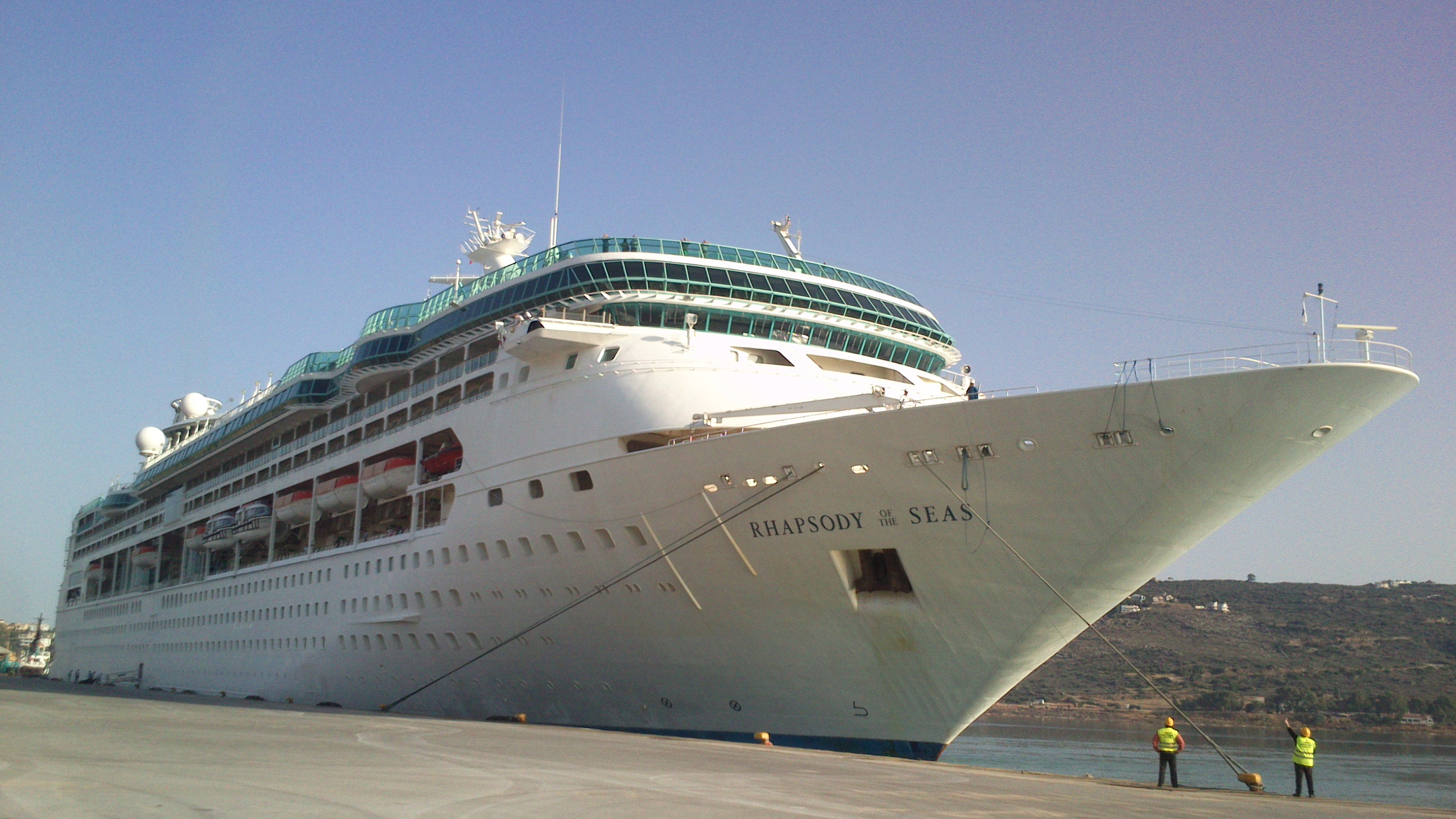 To Rhapsody of the Seas στο λιμάνι της Σούδας με 2.359 επιβάτες