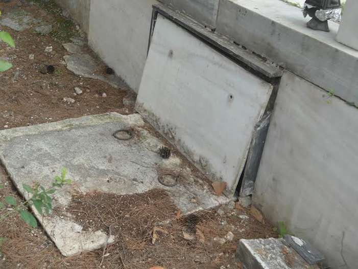 Σύλησαν τάφους στο κοιμητήριο Περιβολίων στα Χανιά