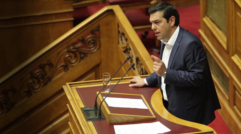 Με 222 «ναι» ψηφίστηκε το 3ο μνημόνιο – Βαριές οι απώλειες για τον ΣΥΡΙΖΑ