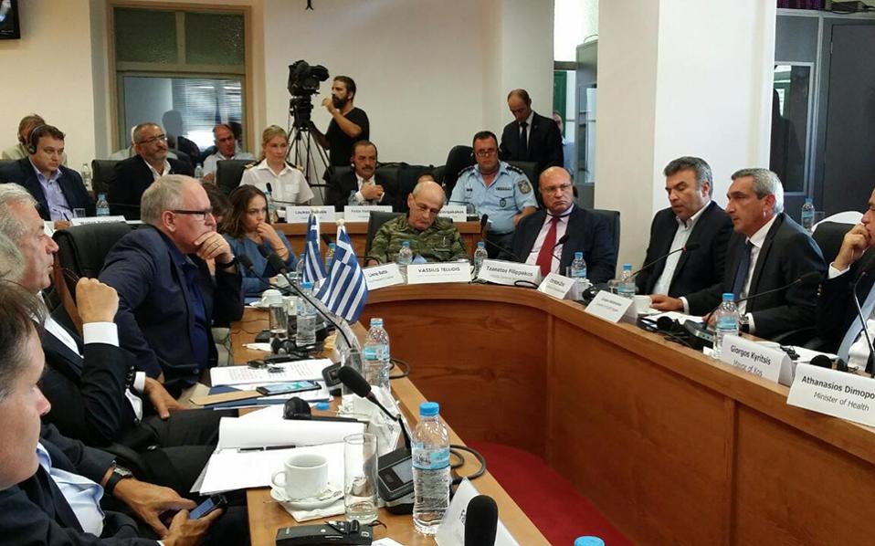Αβραμόπουλος: 450 εκατ. ευρώ για την διαχείριση των προσφυγικών ροών