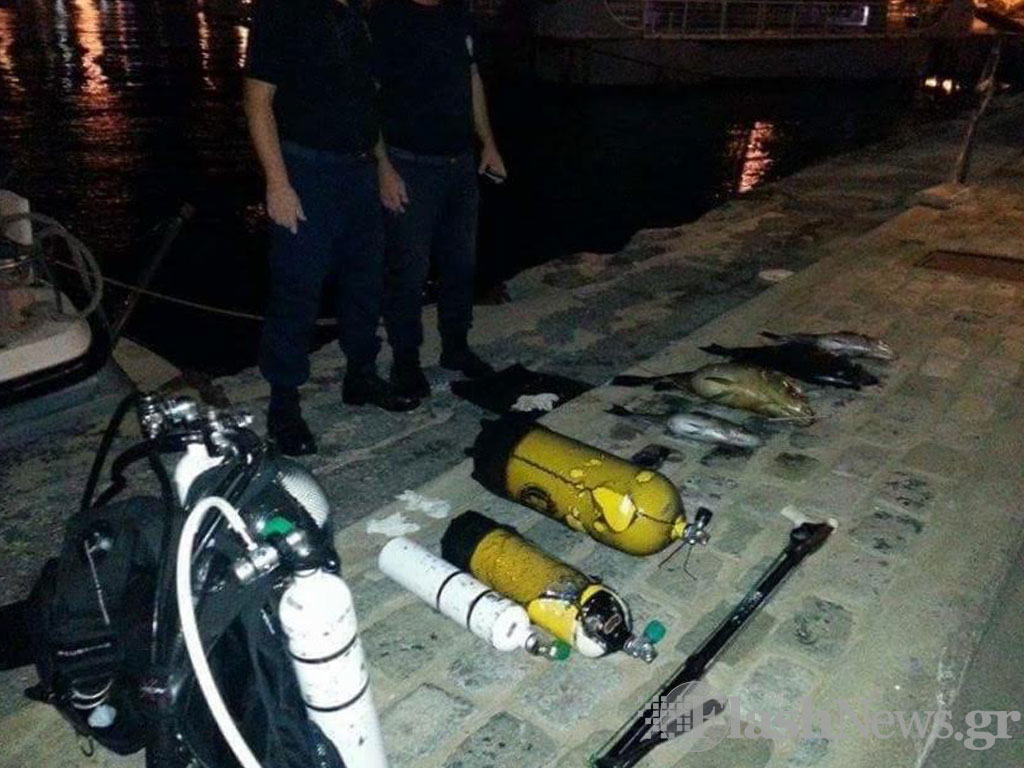 Συνελήφθη επ´ αυτοφώρω να ψαρεύει με μπουκάλες (φωτο)