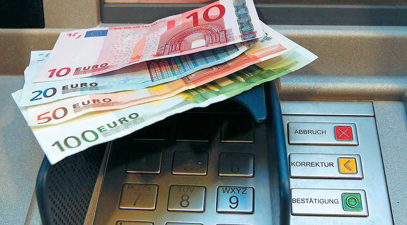 Βρυξέλλες: Εκτός capital controls το φρέσκο χρήμα στο τραπεζικό σύστημα