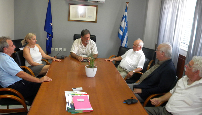 Επίσκεψη υποψηφίων Δημοκρατικής συμπαράταξης στο Δήμο Αγίου Νικολάου