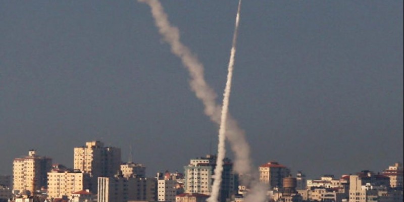 Ο ισραηλινός στρατός βομβάρδισε τη Λωρίδα της Γάζας