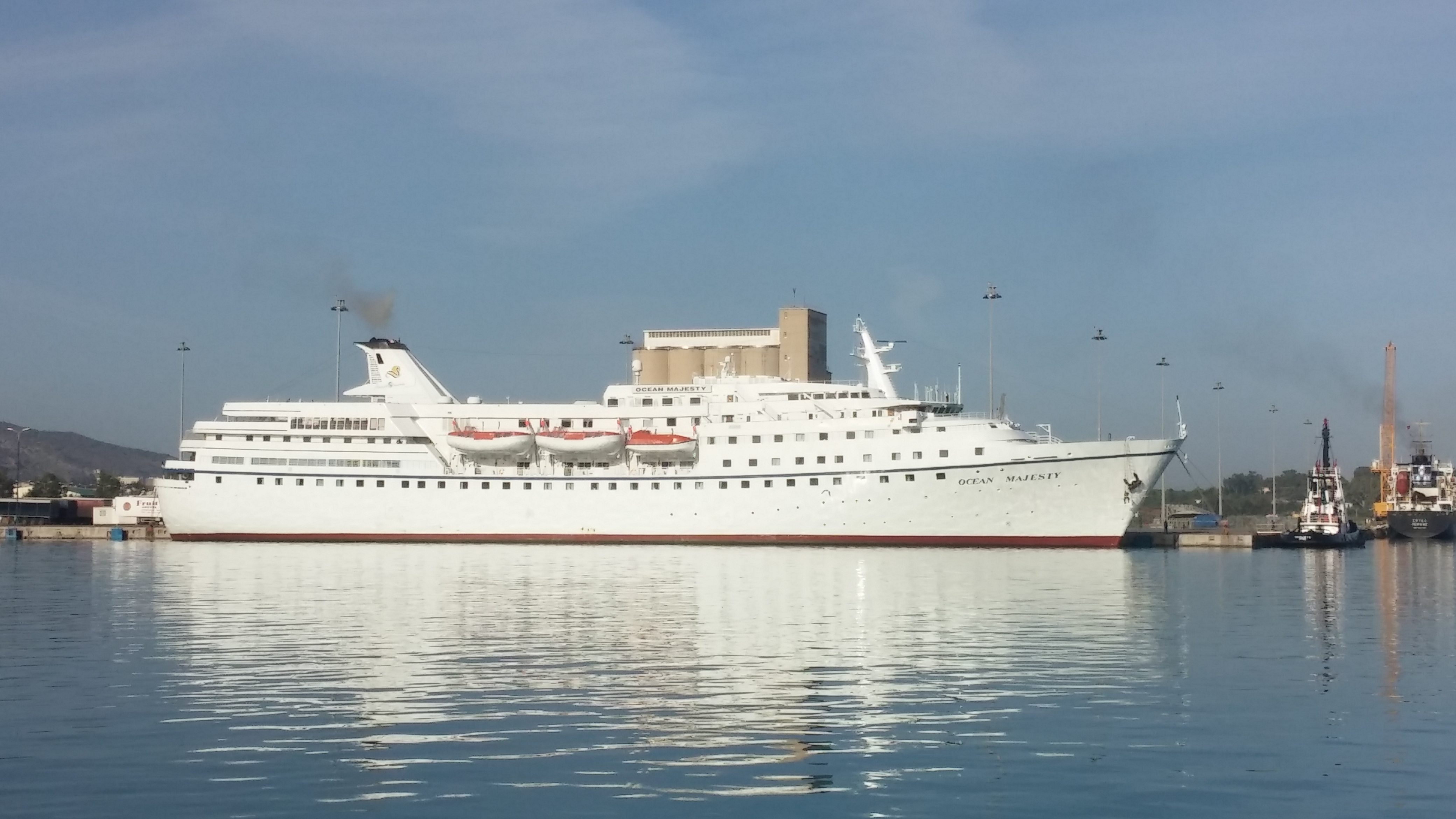 Το κρουαζιερόπλοιο Ocean Majesty στo λιμάνι της Σούδας