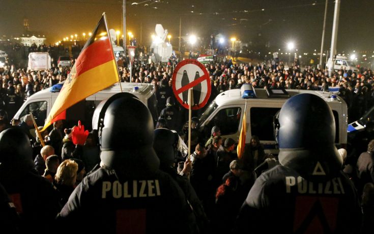 Εκτός ελέγχου το αντιισλαμικό κύμα από το Pegida στη Γερμανία