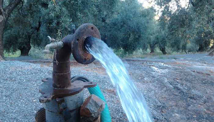 “Πέφτουν” πρόστιμα σε όσους δεν υπέβαλλαν αιτήσεις άδειας χρήσης νερού
