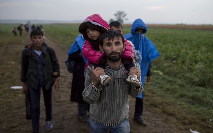 Εγκλωβισμένοι στα σύνορα Ελλάδας – ΠΓΔΜ πρόσφυγες και μετανάστες