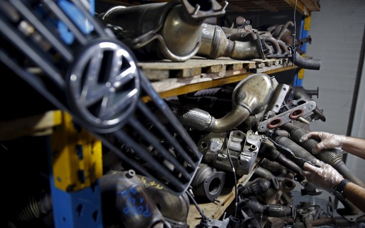 Χάνει έδαφος η Volkswagen στην ευρωπαϊκή αγορά μετά το σκάνδαλο