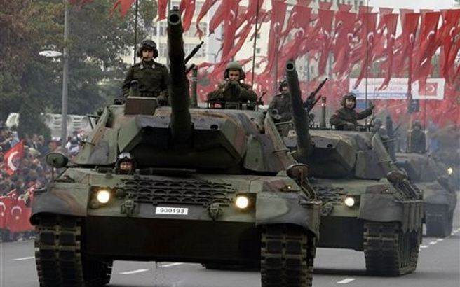 Η Τουρκία απαγορεύει στους στρατιώτες να κάνουν διακοπές στη Ρωσία