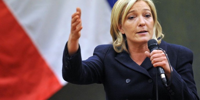 Δημοσκόπηση στη Γαλλία: Πρώτη με 26,5% η ακροδεξιά Μαρίν Λεπέν