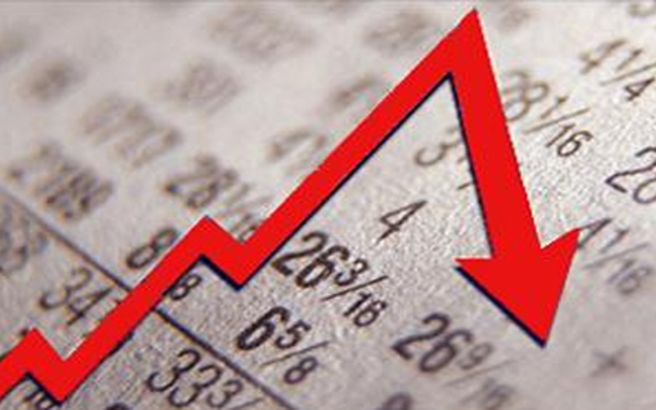Ύφεση 0,6% για την ελληνική οικονομία στο τελευταίο τρίμηνο του 2015