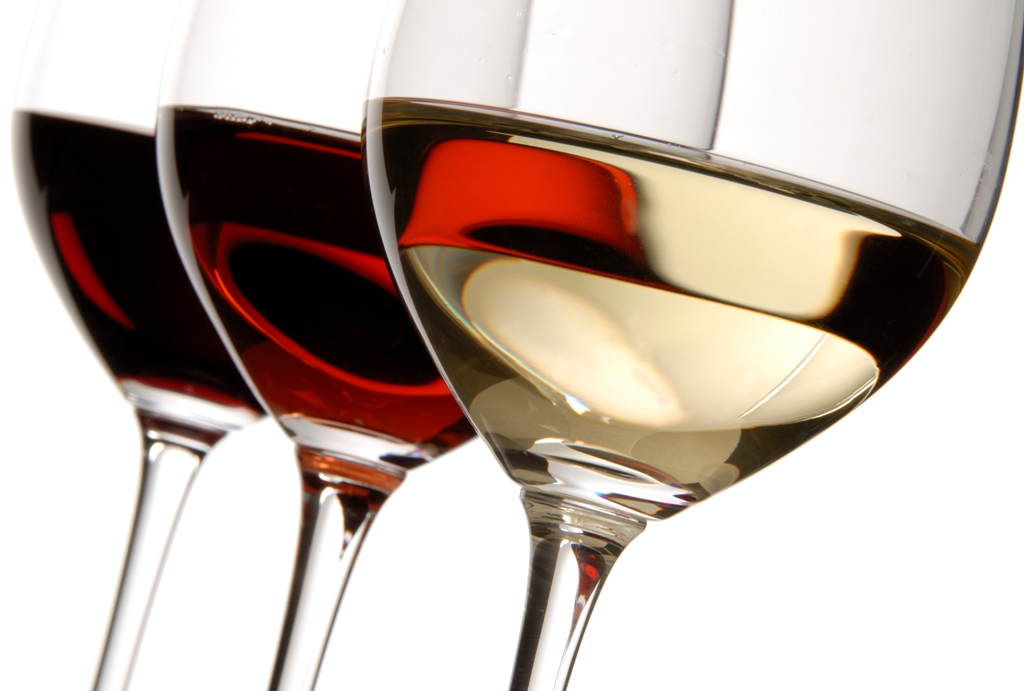 Zητούν την κατάργηση του Ειδικού Φόρου Κατανάλωσης στο κρασί