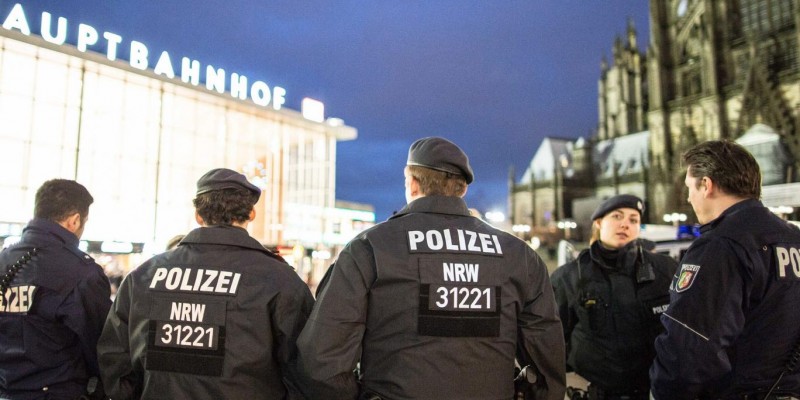 Συνέλαβαν τρεις Σύρους στη Γερμανία για ομαδικό βιασμό κοριτσιών