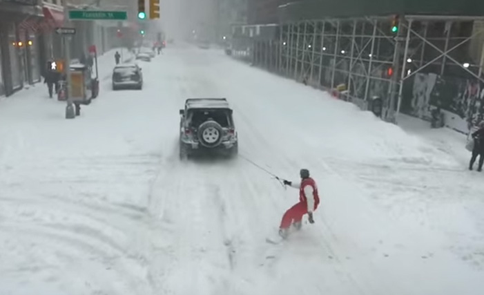 Snowboarding στους δρόμους της Νέας Υόρκης