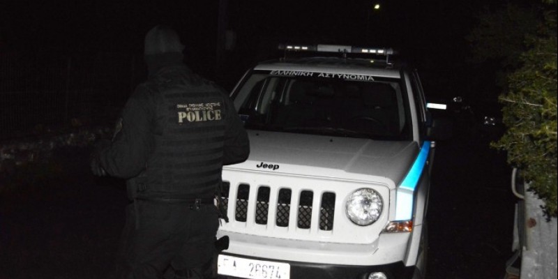 Διαρρήκτης απείλησε αστυνομικούς με ψαλίδι – Ένταση την νύχτα στο Ηράκλειο