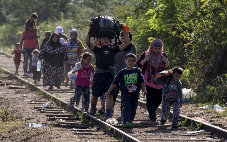 Ειδομένη: Με το σταγονόμετρο η διέλευση προσφύγων από τα σύνορα