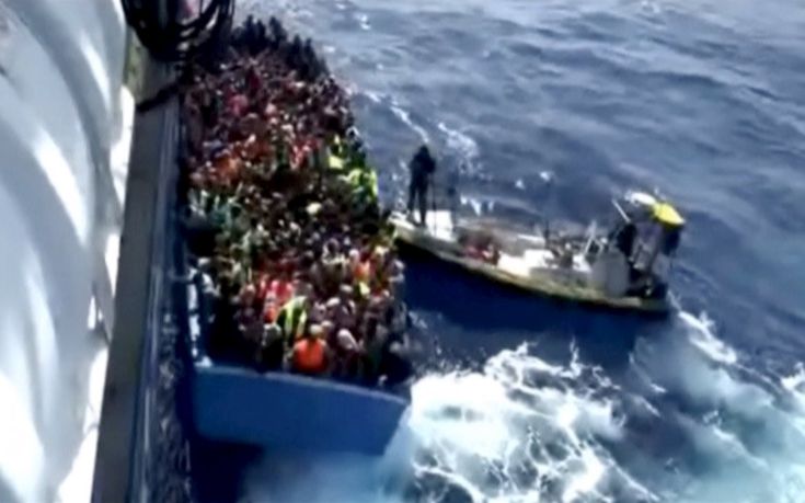 Φόβοι για πολύνεκρο ναυάγιο ανοικτά της Λιβύης