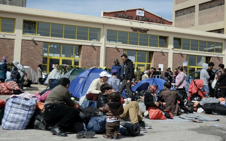 Πώς μπλόκαραν χιλιάδες μετανάστες την επιστροφή τους στην Τουρκία