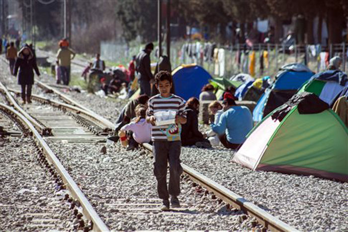 Συγκεντρώνουν είδη πρώτης ανάγκης για τους πρόσφυγες