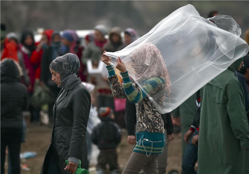 Η απελπισία οδηγεί εκτός Ειδομένης τους πρόσφυγες